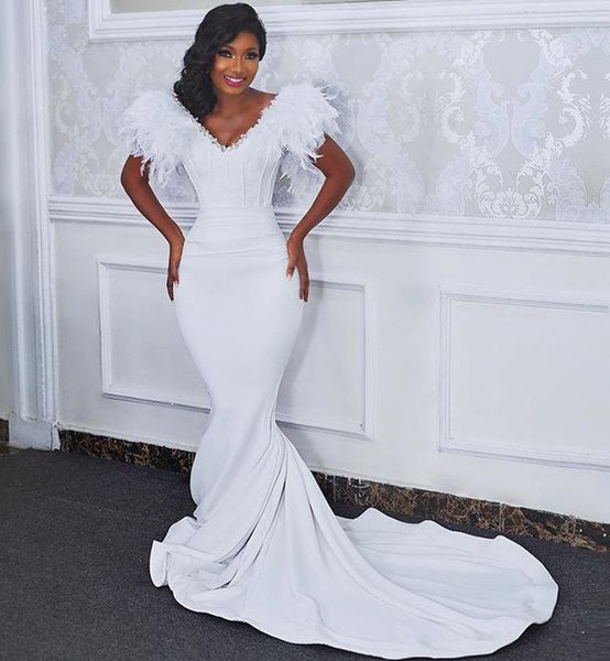 

robe de marrige v neck feathers short sleeves wedding gowns buttons back long sweep mermaid bridal dresses, White