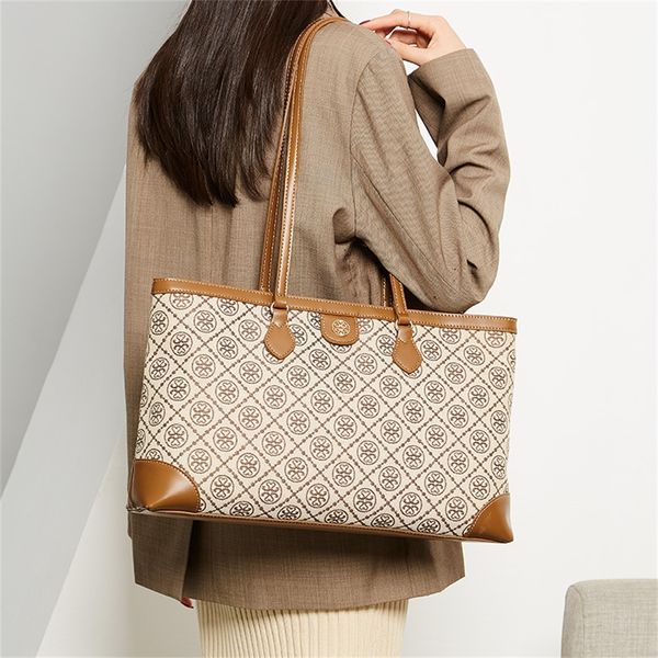 

portable tote bag women's large capacity winter new fashion canvas shoulder printed