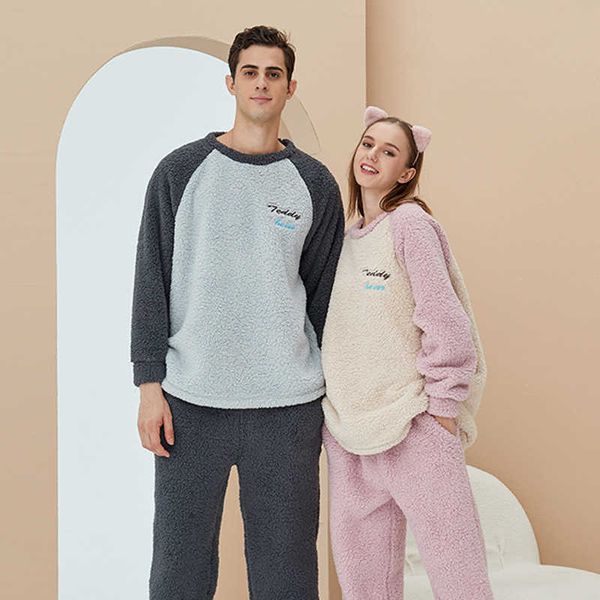 

pajamas women's autumn and winter flannel thickened plush home clothes sweater couple home clothes suit, Black;red