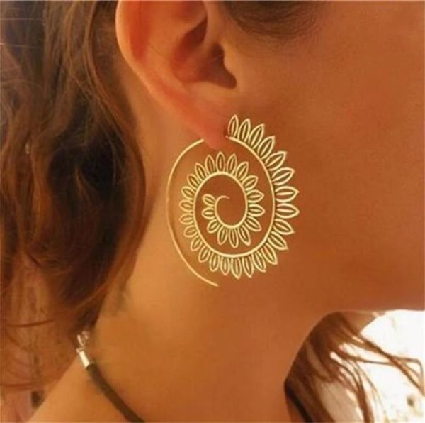 

hoop & huggie foreign trade in europe and america all-match exaggerated swirl gear earrings personality circle spiral ear jewelry wholesale, Golden;silver