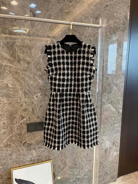 

casual dresses fashion 2021 ladies sleeveless round neck wool check dress 0120, Black;gray