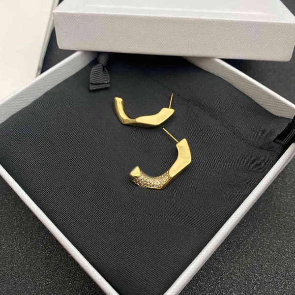 

fine jewelry online 2021 saijia new yinmeichao celi personality geometric brass sequins c-word semicircle earrings for women 65% off store o, Golden;silver