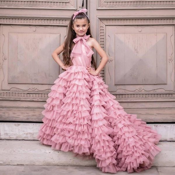 Le ragazze di fiori rosa si vestono per le gonne a file con scollo all'americana da sposa Abiti da sera per bambini Abiti da principessa per ragazza elegante