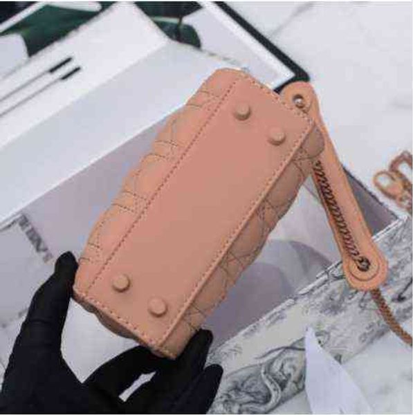 

2021 new summer women's bag shoulder leather hand messenger postman