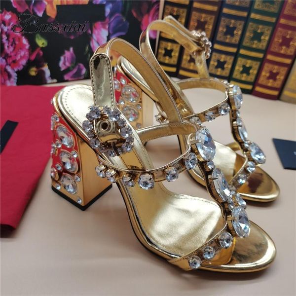 Jeweled Diamond T-Strap casamento sapatos nupcial Cristal Chunky Salto de couro genuíno sandálias de couro sandálias para meninas verão