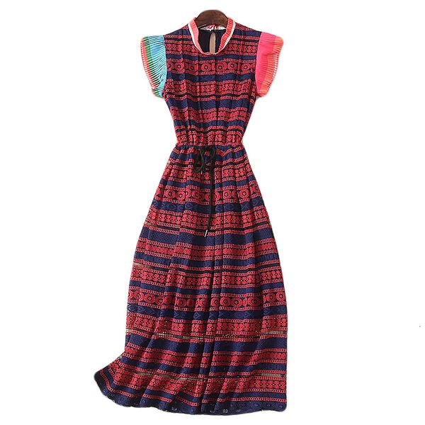 

xf spring and you'll see retro models of women dressed up in mid-length fashion milan runway dress, Black;gray