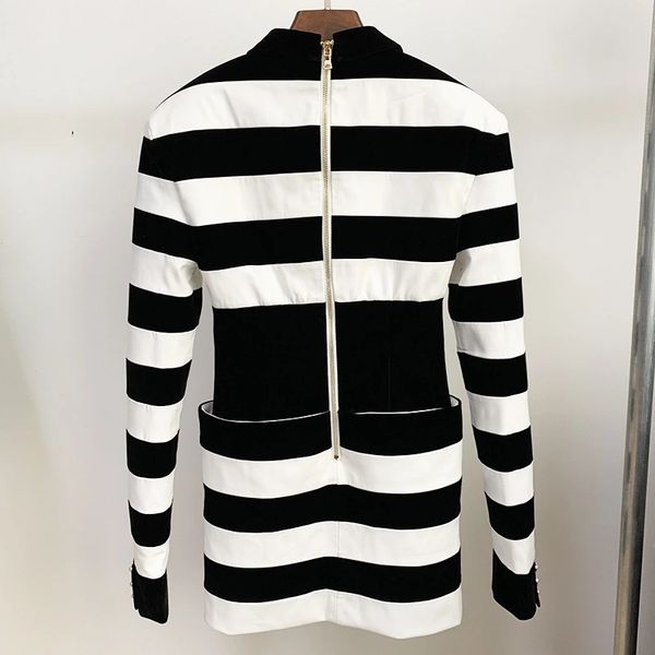 

european american autumn catwalk latest wide-shoulder black and white color matching veet waist pu, Black;gray