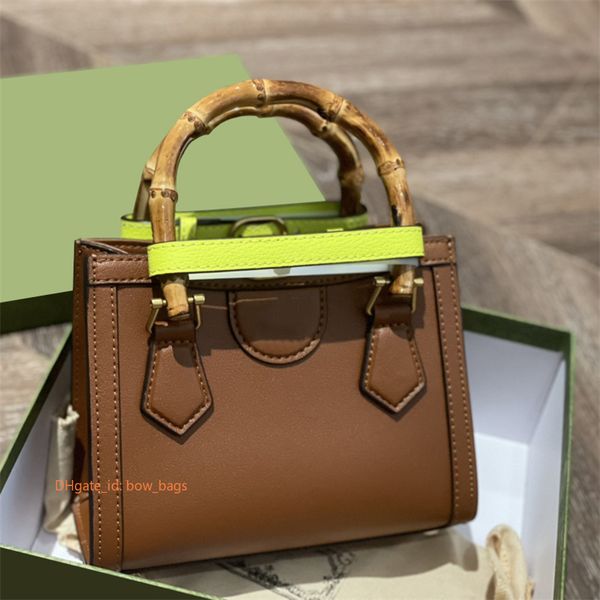 

2021 luxury designers cowhide tote bag lady small belt slub letter purses zipper cover coin fashion quilting clutch bags interior compartmen, Red;black