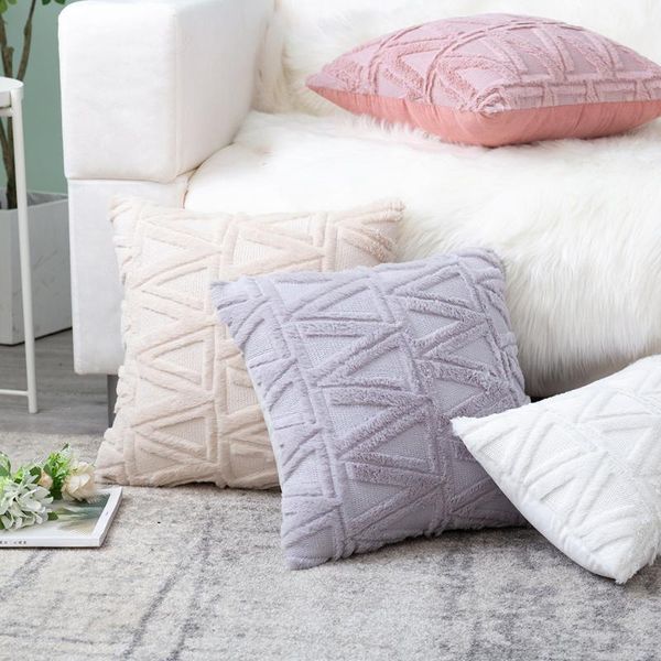 

cushion/decorative pillow ins solid triangle geometry plush living room sofa cover