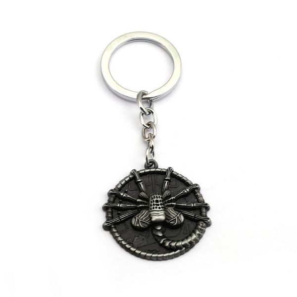 

keychains movie jewelry aliens keychain metal 3d game alien facehugger pendant key chain holder women car bag llaveros, Silver