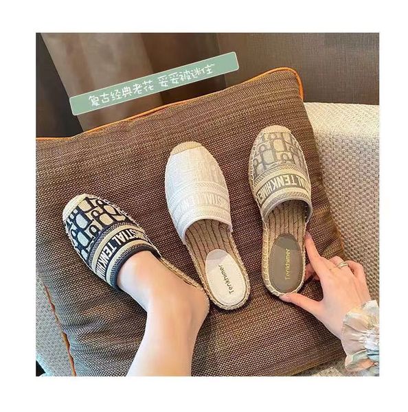 

fisherman's shoes and half slippers for women to wear new embroidered baotou no heel lazy shoes for women in 2021, Black