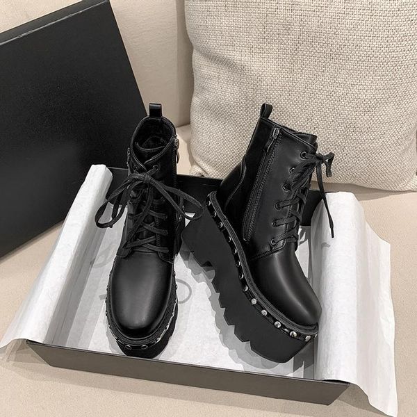 

boots heavy bottomed plush autumn and winter women's are size 40, Black