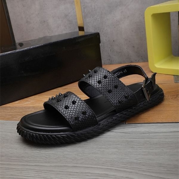 

official website 70% off outlet summer new snake leather cowboy sandals tiktok, night rivet, cold slippers, outdoor men's shoes guangzh, Black