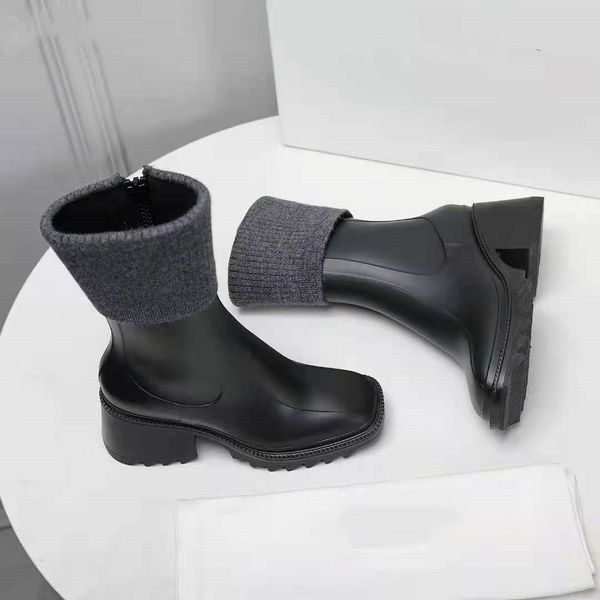 

superior quality women ankle boots chunky platform mixed color square toes rainboots shoes combat boot 7cm heels martin booties luxury desig, Black