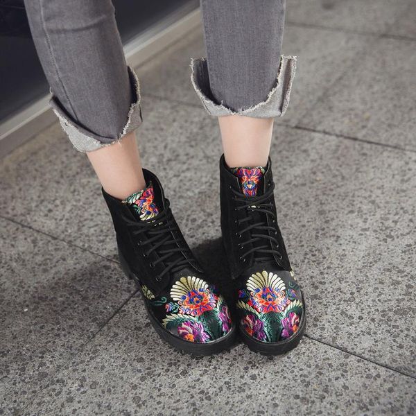 

boots women ankle retro riding shoes artificial leather winter embroidery warm mid heel big 34-43, Black