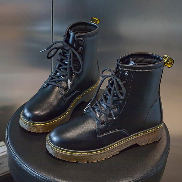 

boots women's autumn thin model 2021 locomotive flat bottom fashion short, Black