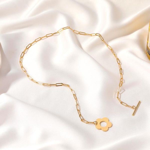 

chokers 2021 retro geometry freshwater pearls asymmetry metal chain clavicle necklaces ot buckle for women jewelry, Golden;silver