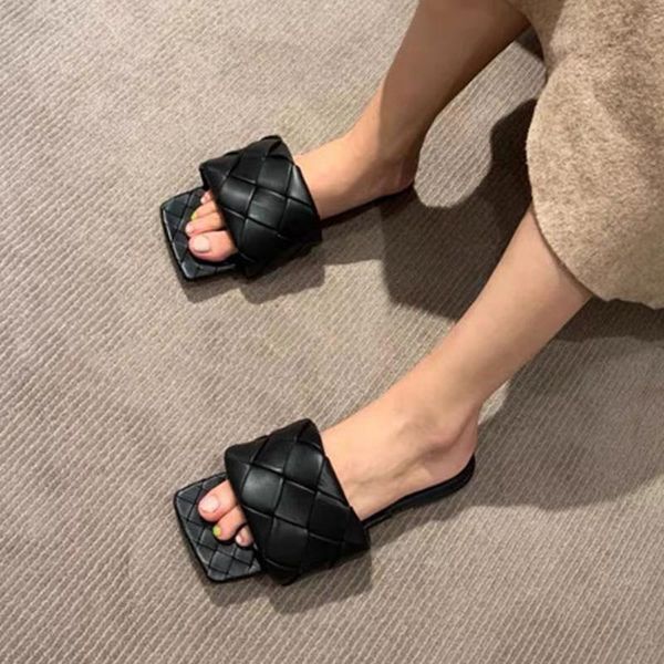 

small square toe woven slippers, wear spring flat bottom fashion sandals, net red outdoor beach leisure slippers, Black