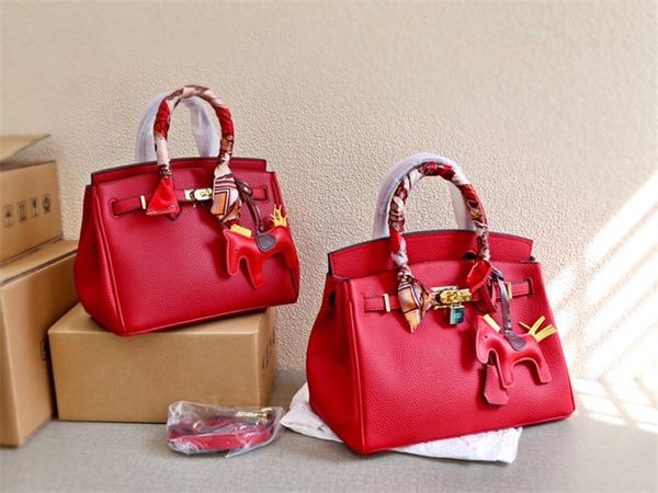 

women handbag chain crossbody bags designers genuine leather shoulder bag embossed flower elegant lady messenger bag