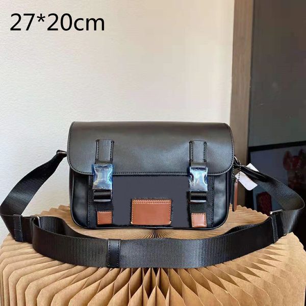 Erkekler ve Kadınlar Tasarımcı Messenger Çanta Siyah Evrak Çantası Lüks Crossbody Omuz Çantası Baskılı Mektuplar Ile Haspler Kapak Flaps C21073001