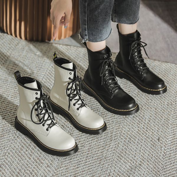 

eight hole martin women 1460 british style 2021 autumn winter lace up locomotive single small short boot's fashion, Black