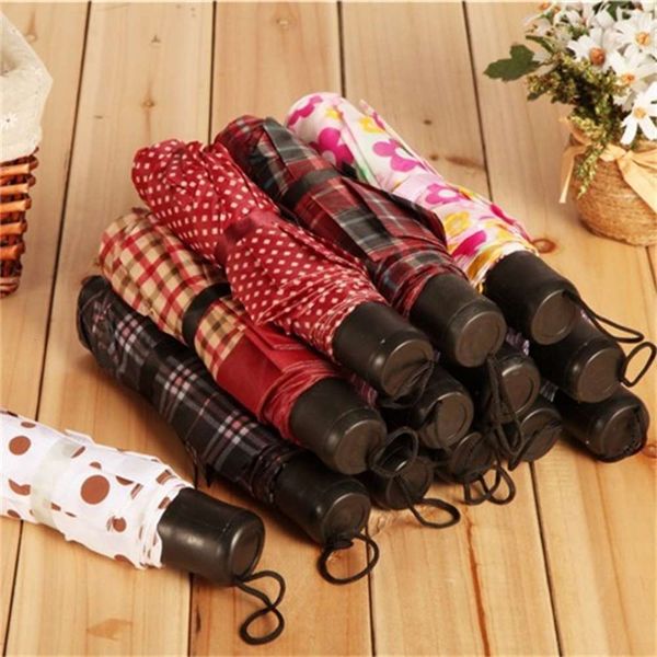 

8k lovers design short handle umbrella three fold portable mini folding gift t
