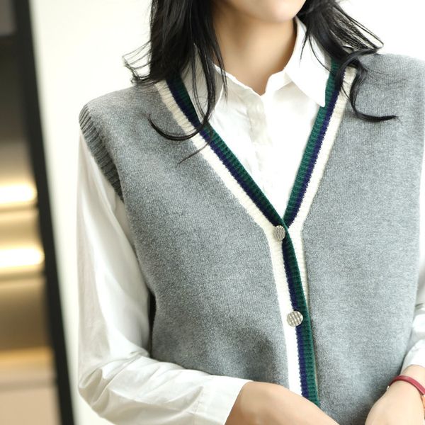 

2021 spring and autumn winter cardigan fashion loose v-neck sleevels knitted vt vt et women, Black;white