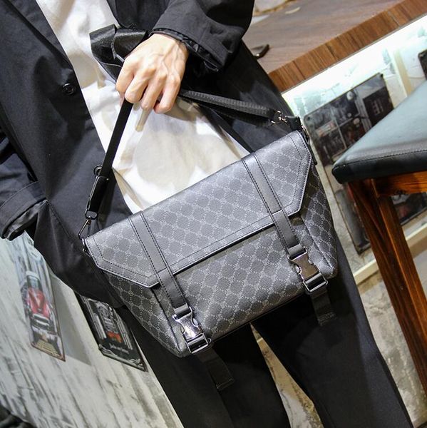 

Factory Outlet men shoulder bags outdoor daily sports and leisure leather backpacks street personalized printed messenger bag large clamshell plaid handbags, Black1-plaid