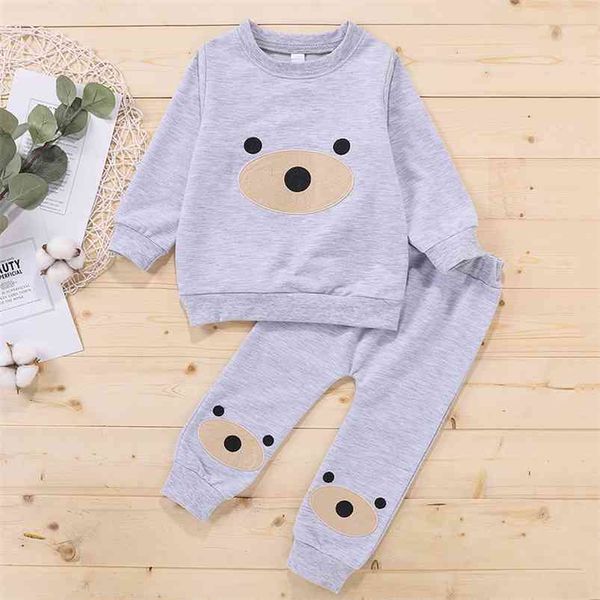 

winter children sets casual long sleeve o neck t-shirt print bear trousers cute 2pcs girls boys clothes 210629, White