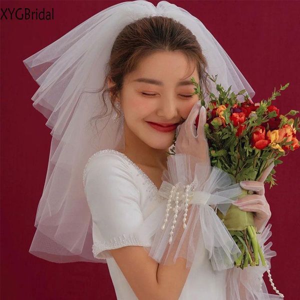 

bridal veils 2021 arrival elbow length veil with comb multi layer ball short wedding simple soft net marriage cut edge, Black