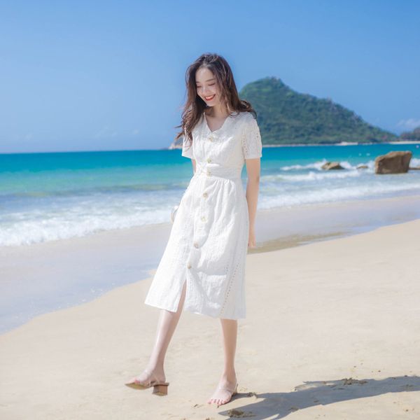 

in 2019: new summer of fashion fabulous french minority platycodon skirt medium length short sleeve shirt dres, White;black