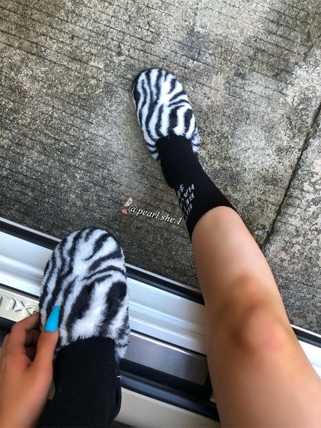 

slippers drop 2021 girl fashion fur wholesale faux cross indoor floor slides fuzzy, Black