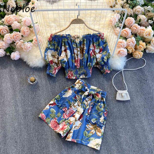

neploe summer bohemian holiday 2 pcs women set slash neck off shoulder short shirt + high waist hip wide leg shorts summer suit 210423, White
