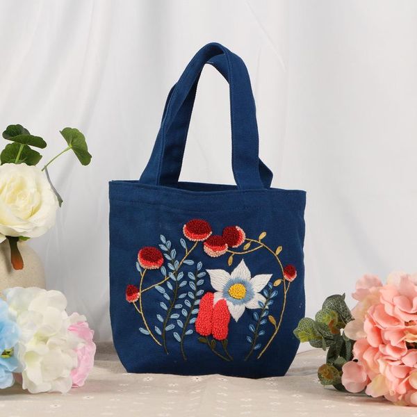 

other arts and crafts bento bag canvas exquisite handmade diy cloth european embroidery material bag. give away bandages.