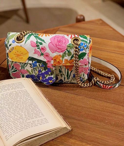 

women fashion chain messenger bag cross body luxurys designers bags ladies genuine leather shoulder handbag flower pattern all match elegant