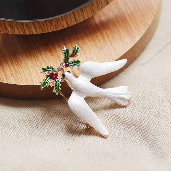 

factory wholesale colored glaze peace pigeon fashion trend bird wing brooch male badge female cardigan sweater pin buckle hea/rtsch/rome