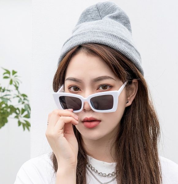 

square sunglasses butterfly retro, White;black