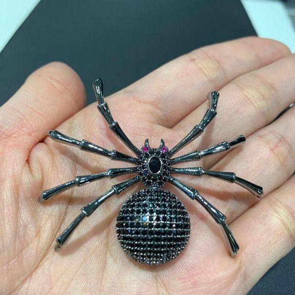 Broche de araña de circonita cúbica de insecto de color negro, joyería de moda para mujeres inteligentes