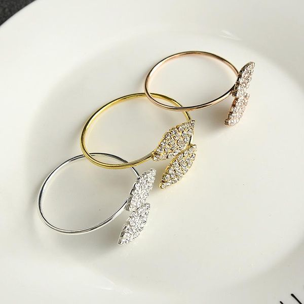 

6pcs/set napkin rings set diamond-studded two-leaf clover ring buckle wedding party el dinner table decoration