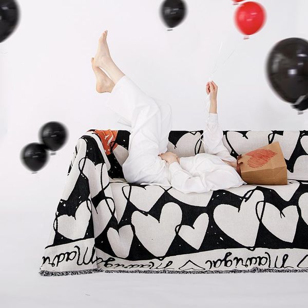 

blankets heart-shaped sofa blanket throw nordic black and white towel dustproof cover camping picnic love tapestry