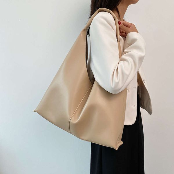

2021trend large-capacity women's shoulder bags ladi quality soft pu leather solid color female all-match handbags