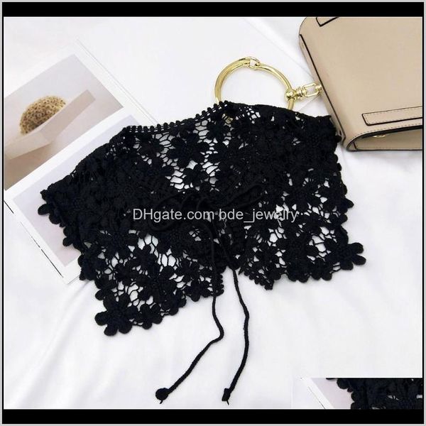 Chapéus, Lenços Luvas Aessórios Designer Black Triângulo Lace Crochet Cape Shawl Mulheres Moda Pescoço Cachecol Bandana para Senhoras Shawls e Wraps