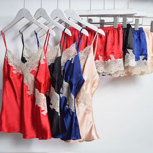 

and alluring silk pajamas women's 2021 summer thin lace suspender shorts mulberry home suit, Black;red