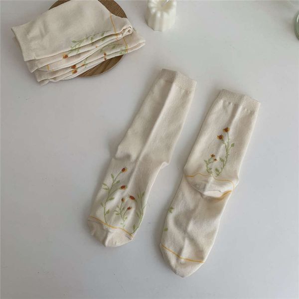 

cream apricot spring medium cotton, Black;white