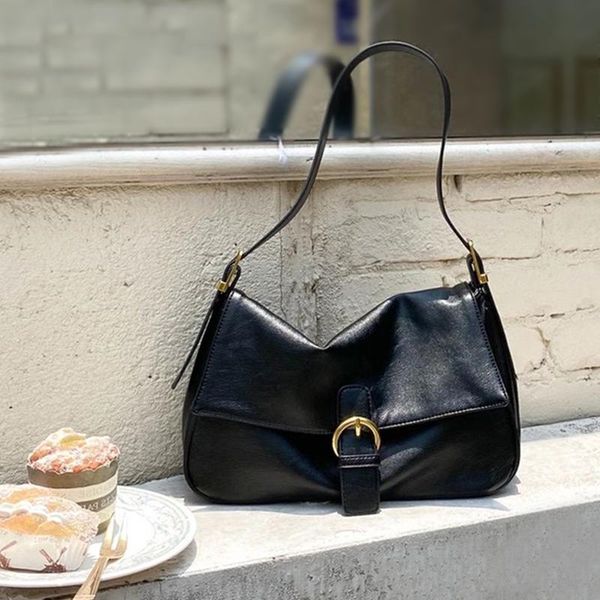 

evening bags french underarm bag ins super fire one-shoulder messenger large-capacity clamshell baguette female 2021 trend