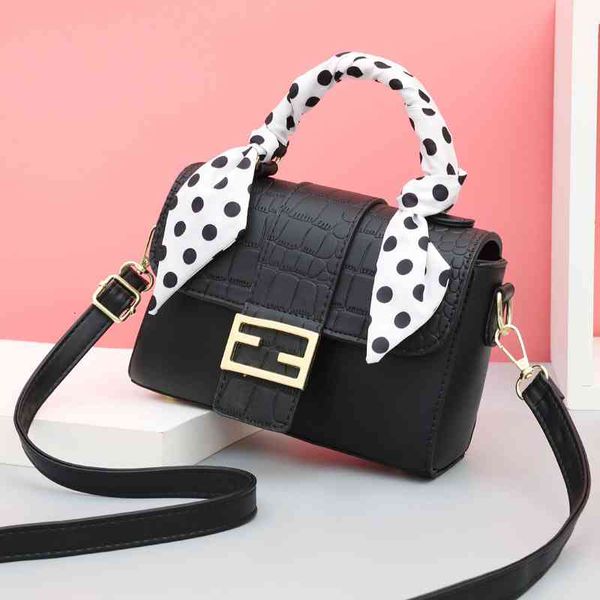 

bag women's 2021 fashion korean bag s wave point single shoulder messenger lady's, Black;red