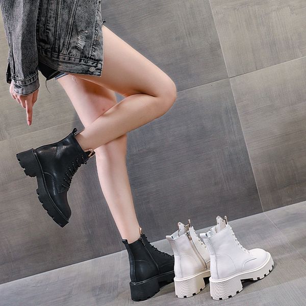 

2021 autumn korean fashion leisure daily simple round toe middle heel high short martin boots, Black