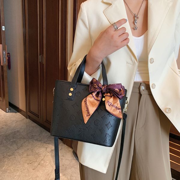 

factory outlet design 2021 new fashion embossed hand-held single shoulder bag temperament korean scarves printed messenger women's tote