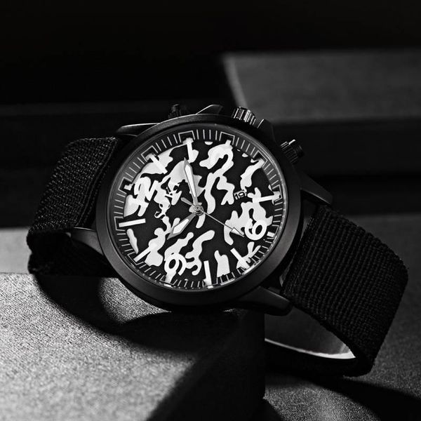 

wristwatches 2021 latest fashion nylon woven camouflage watch calendar men's quartz outdoor sports military, Slivery;brown