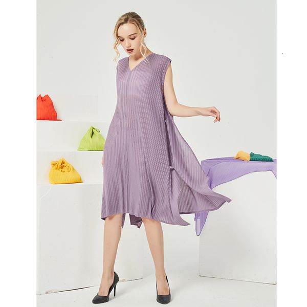 

dress miyake fashion fold sleeveless v-neck soild hem slit irregular, Black;gray